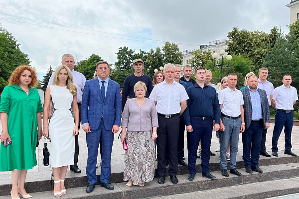 Белгородские газовики почтили память погибших в Великой Отечественной войне